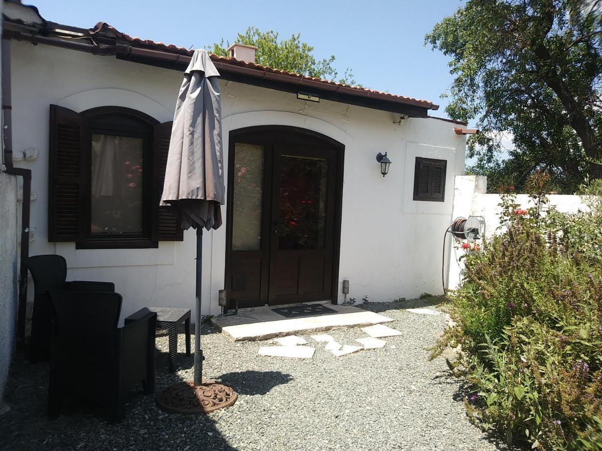 The Spidaki Hotel Lania Exterior photo
